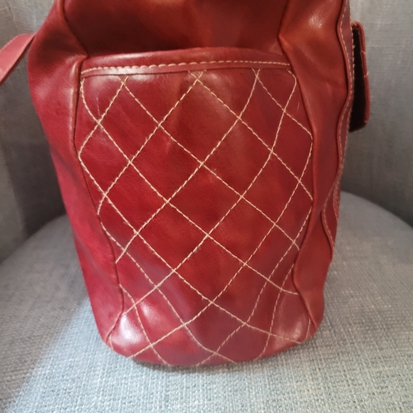 Stylish Red Purse - Picture 3 of 6